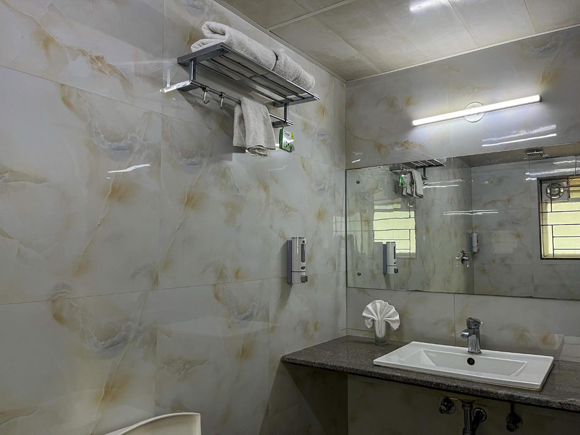 Mystic Hotel Koramangala Bangalore Exteriör bild